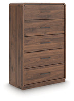 Commode à cinq tiroirs Fortlorn