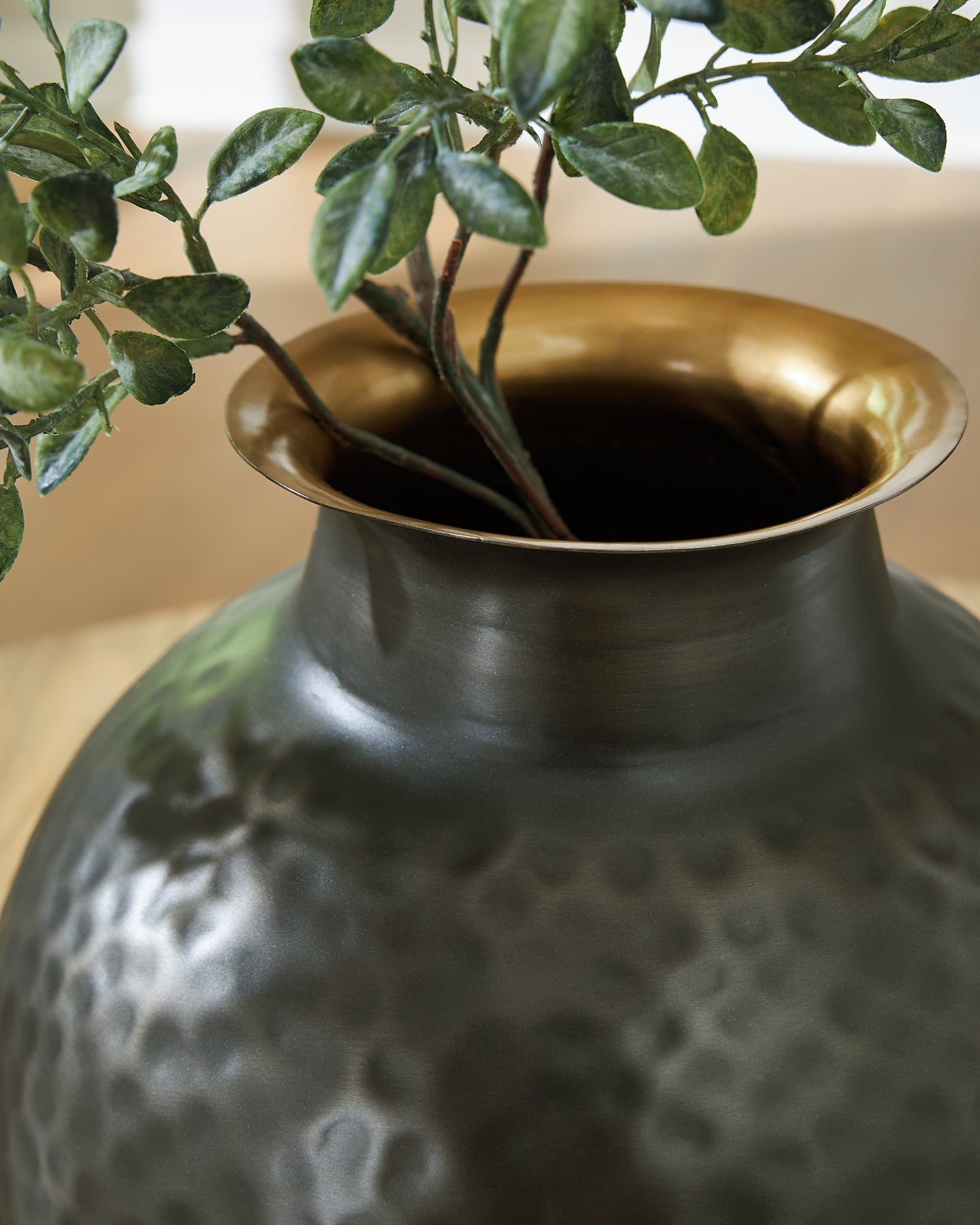 Vase en bois
