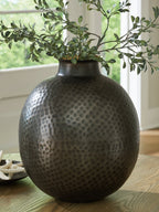 Vase en bois