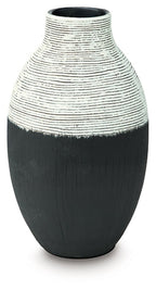 Vase Girtha