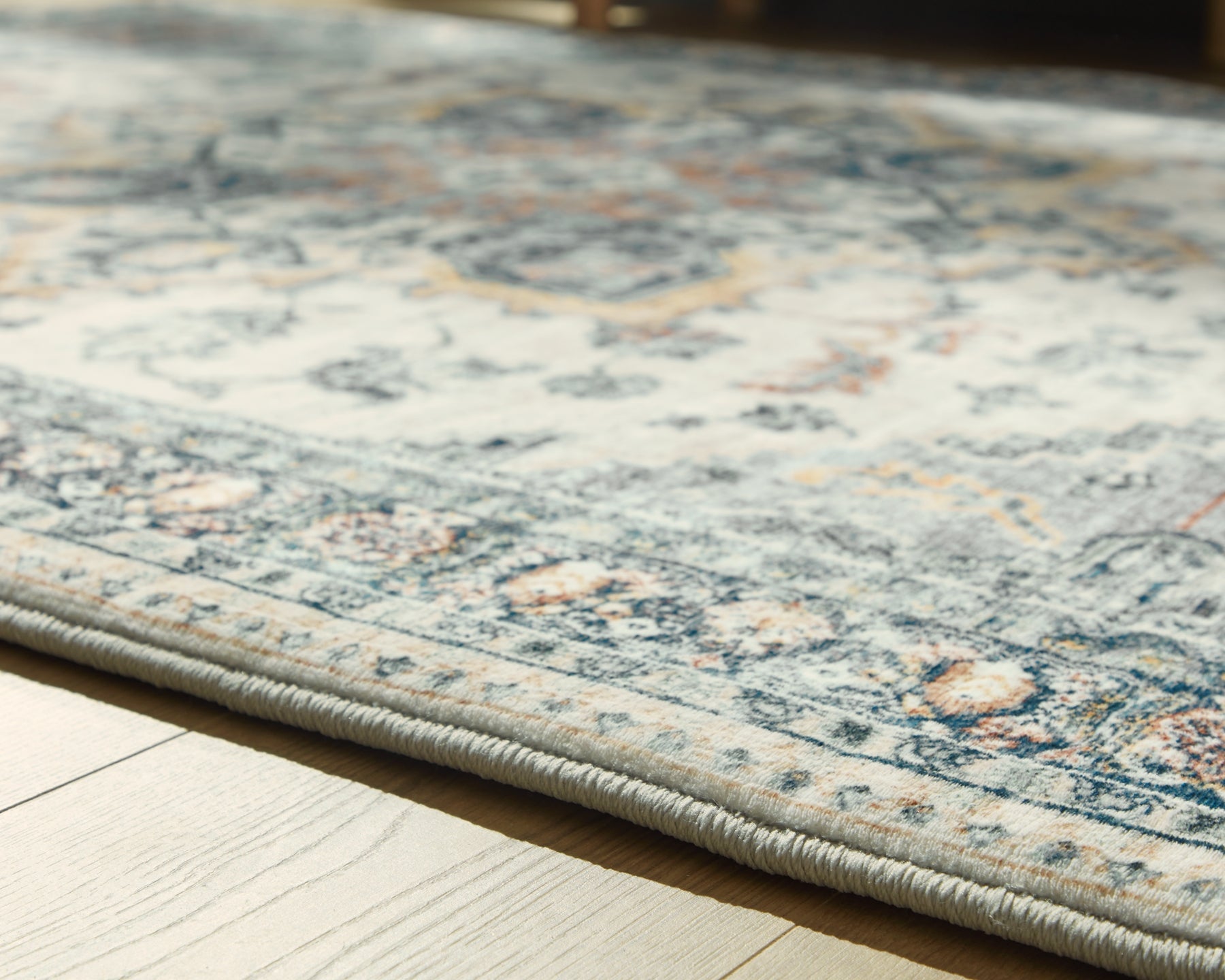 Tapis moyen en mousse à mémoire de forme Wallney