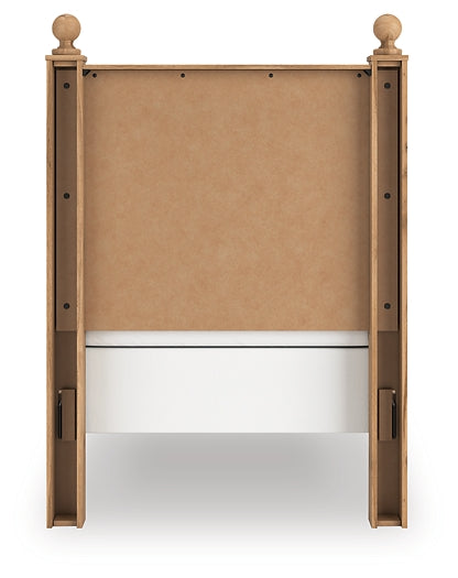 Lit double à panneaux Aleaport avec commode à miroir et table de chevet