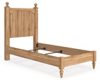 Lit double à panneaux Aleaport avec commode à miroir et table de chevet